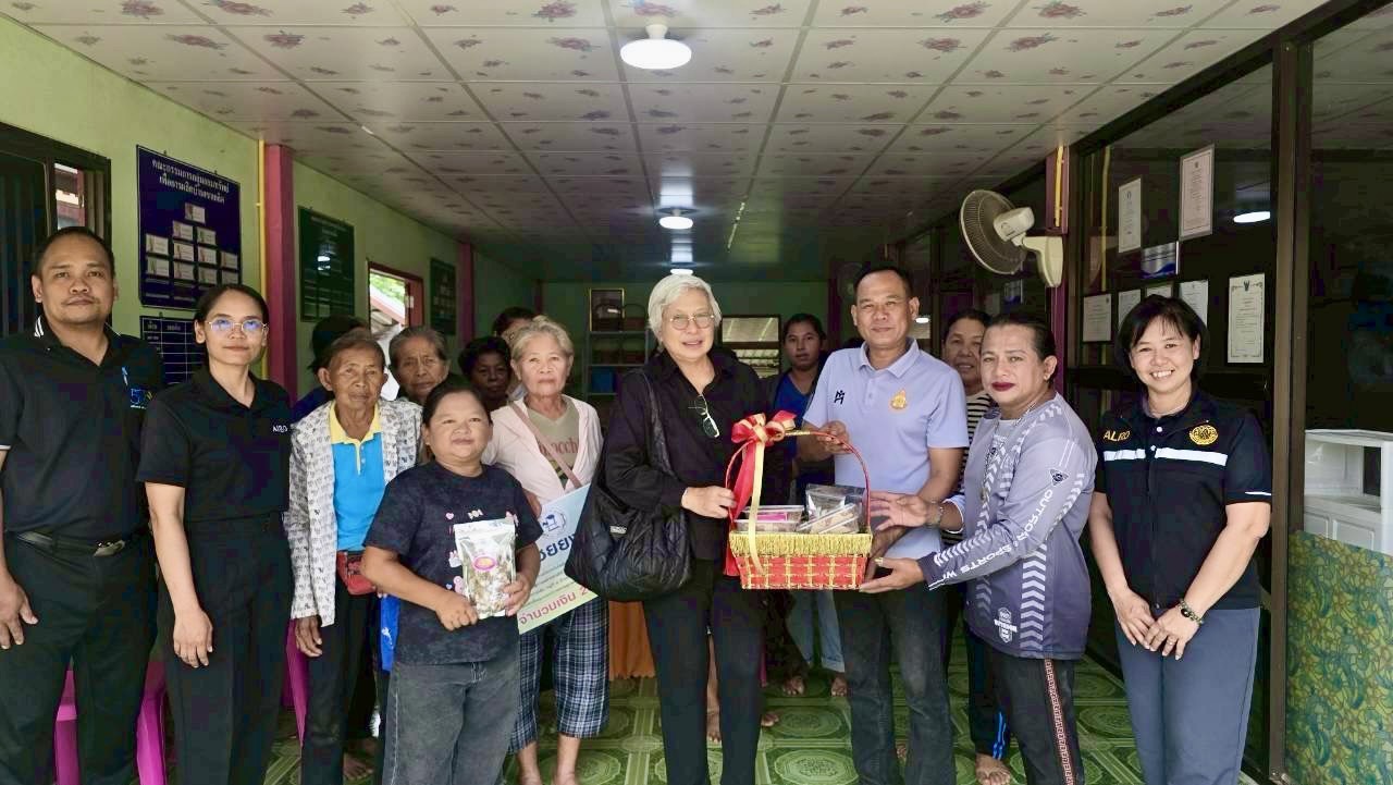 title - มูลนิธิฯให้ทุนสนับสนุนซื้อเครื่องคั้นน้ำอ้อยและขัดเปลือก อ้อย ,กระทะใบบัว 40 “, หม้อสแตนเลส